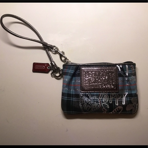 Coach Poppy Wristlet - Picture 1 of 4